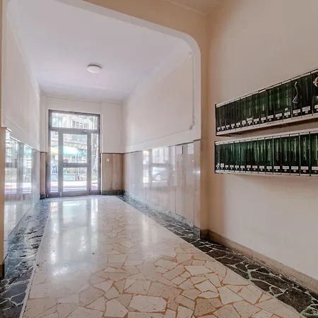 Guesthost - Cozy Flat In The Heart Of Daire Rapallo