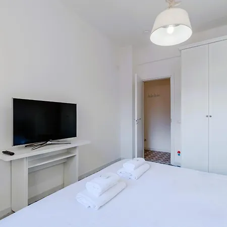 דירה Guesthost - Cozy Flat In The Heart Of