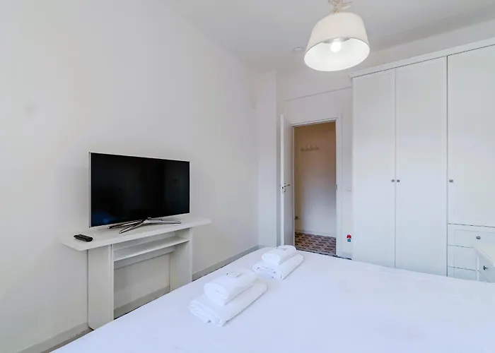 Lejlighed Guesthost - Cozy Flat In The Heart Of